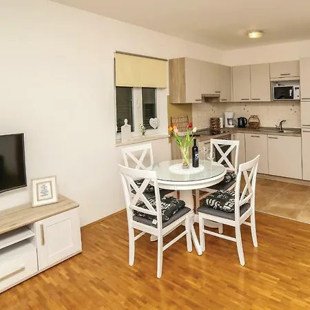 Two-bedroom In Lejlighed *